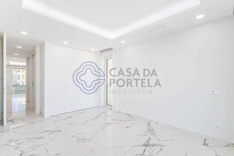 Apartamento T4 para Venda em Lagos (São Sebastião e Santa Maria) Foto 24