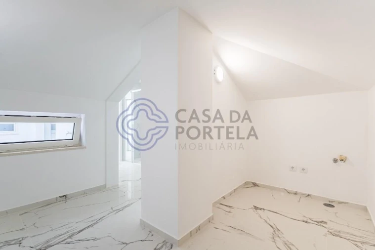 Apartamento T4 para Venda em Lagos (São Sebastião e Santa Maria) Foto 41