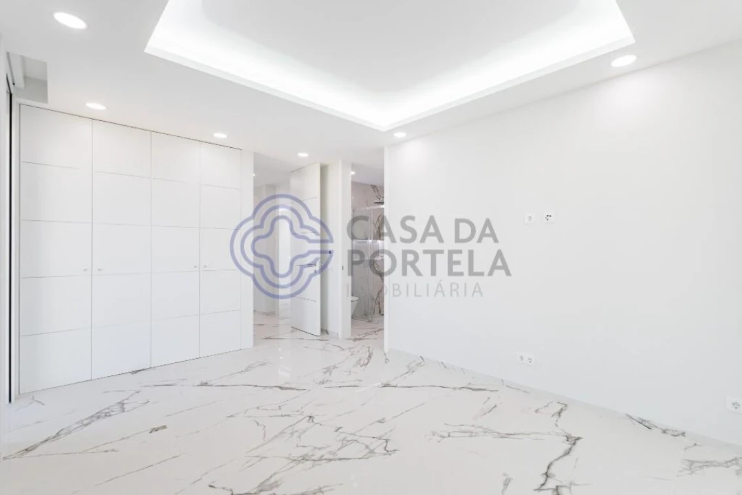 Apartamento T4 para Venda em Lagos (São Sebastião e Santa Maria) Foto 28