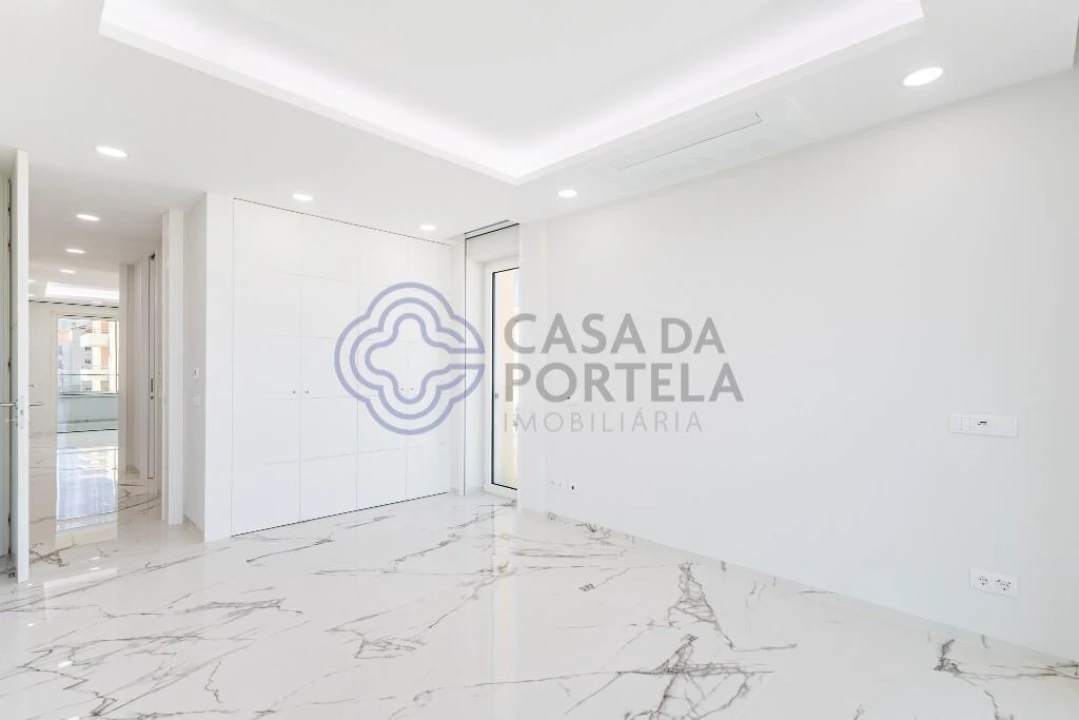 Apartamento T4 para Venda em Lagos (São Sebastião e Santa Maria) Foto 24