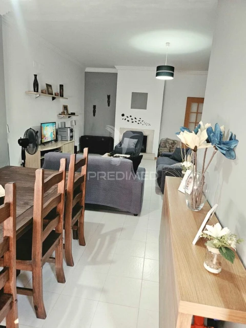 Apartamento T2 para Venda em Barbacena e Vila Fernando