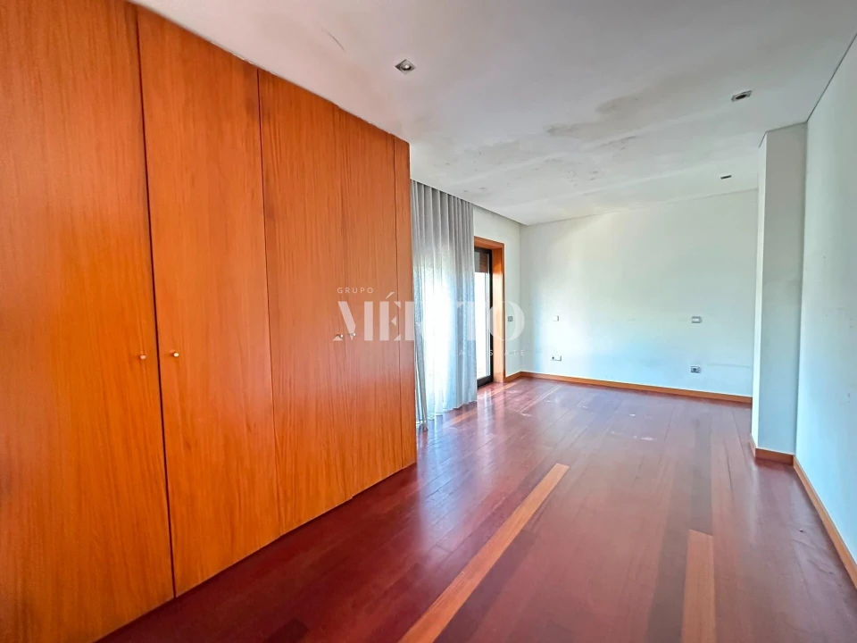 Moradia T3 para Venda em Riba de Ave Foto 10
