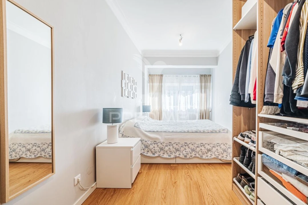 Apartamento T2 para Venda em Queluz e Belas Foto 16