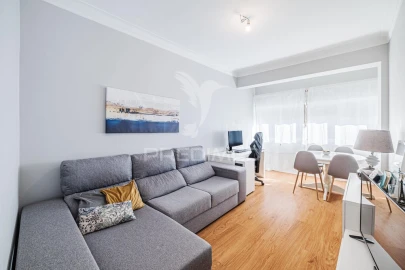 Apartamento T2 para Venda em Queluz e Belas