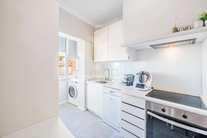 Apartamento T2 para Venda em Queluz e Belas