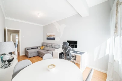 Apartamento T2 para Venda em Queluz e Belas