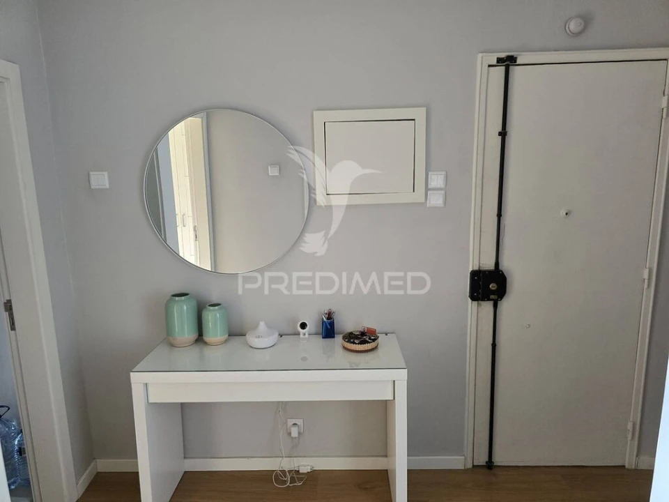 Apartamento T2 para Venda em Queluz e Belas Foto 17