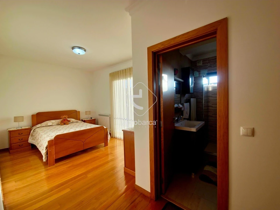 Apartamento T3 para Venda em Ponte da Barca, V.N. Muía, Paço Vedro Magalhães Foto 4