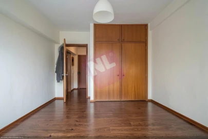 Apartamento T1 para Arrendamento em Lumiar
