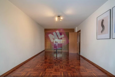Apartamento T1 para Arrendamento em Lumiar