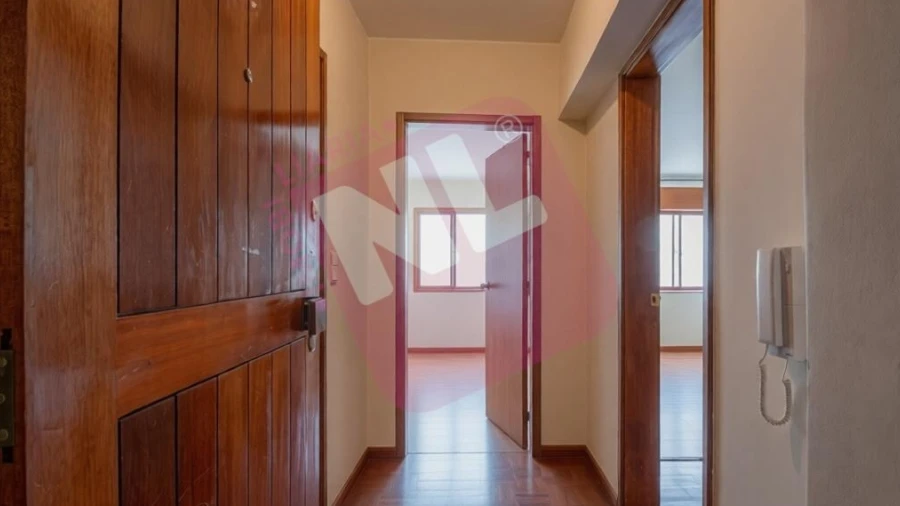Apartamento T1 para Arrendamento em Lumiar