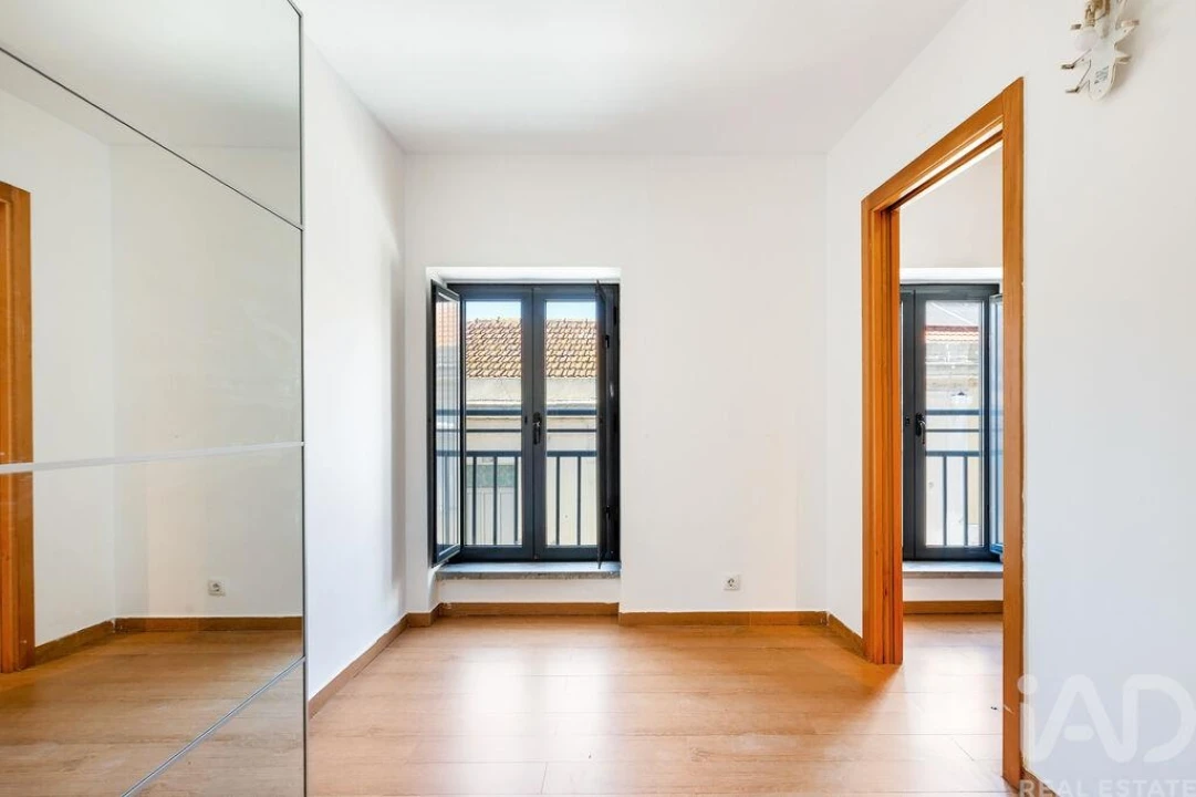Apartamento T2 para Venda em Campo de Ourique Foto 13