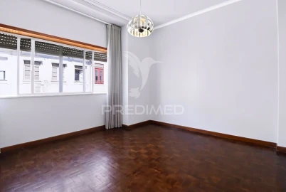 Apartamento T3 para Venda em Cedofeita, Santo Ildefonso, Sé, Miragaia, São Nicolau e Vitória