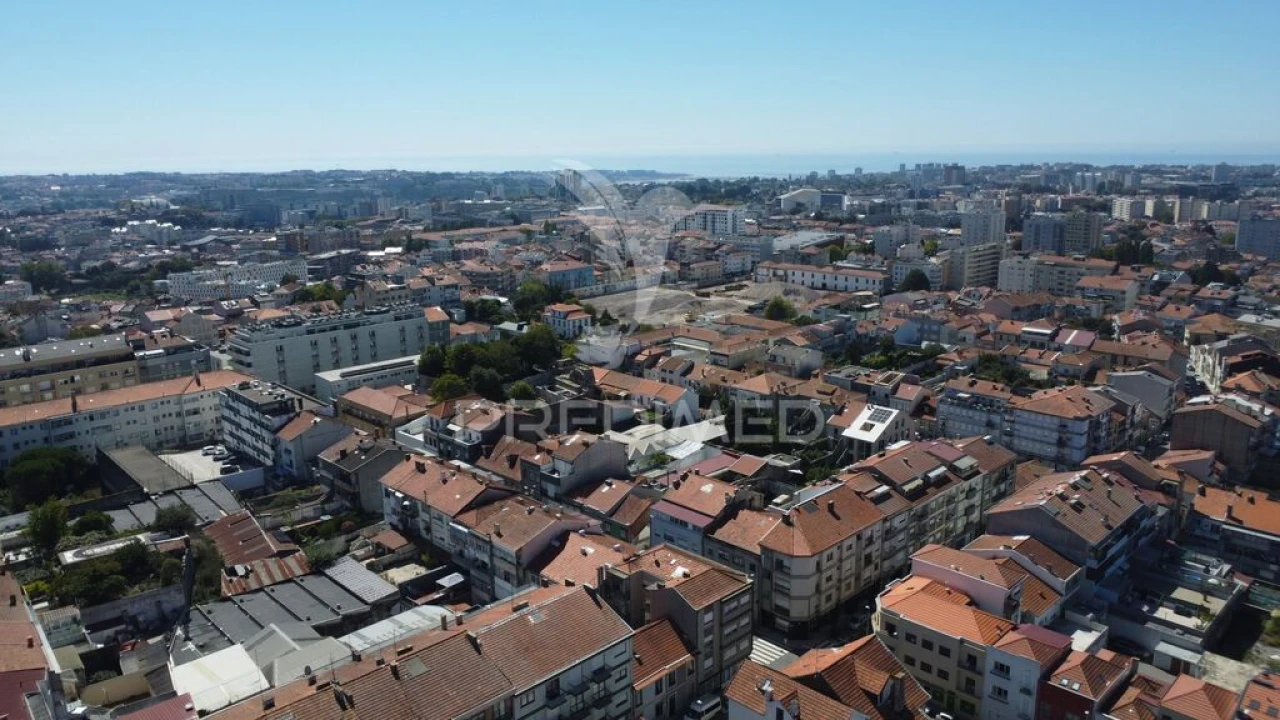 Apartamento T3 para Venda em Cedofeita, Santo Ildefonso, Sé, Miragaia, São Nicolau e Vitória Foto 18