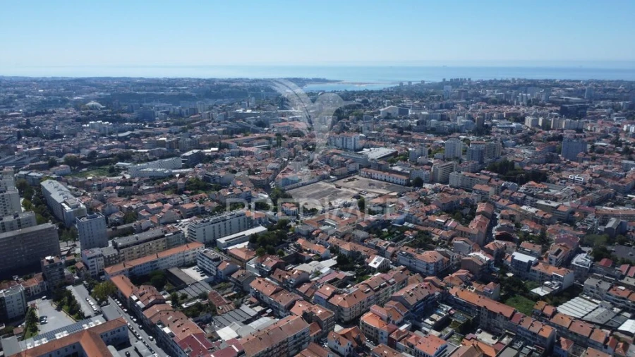 Apartamento T3 para Venda em Cedofeita, Santo Ildefonso, Sé, Miragaia, São Nicolau e Vitória Foto 19
