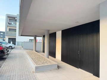 Apartamento T4 para Venda em Rebordões