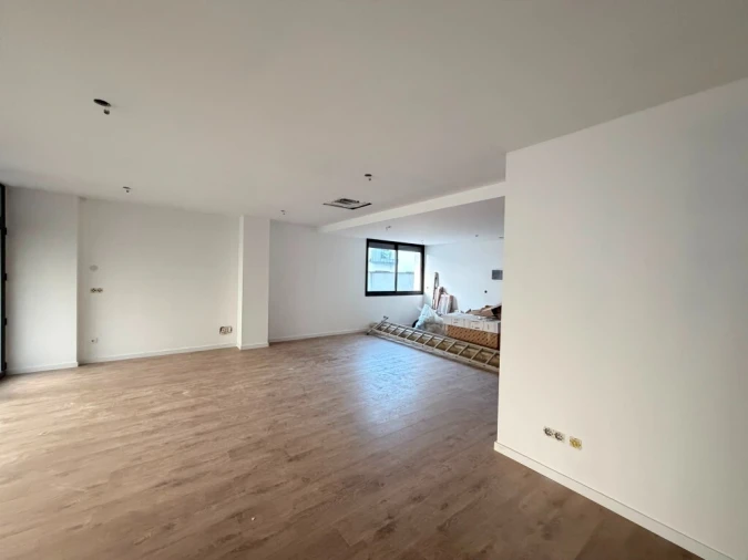 Apartamento T4 para Venda em Rebordões Foto 5