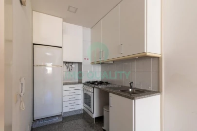 Apartamento T1 para Arrendamento em Lordelo do Ouro e Massarelos