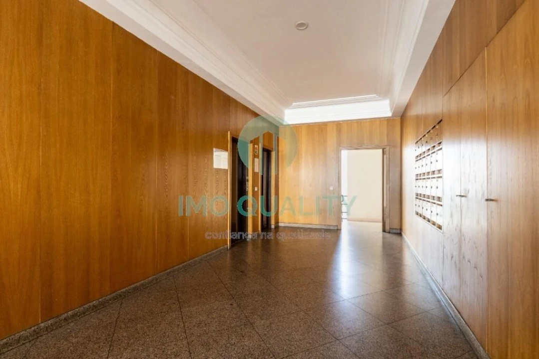 Apartamento T1 para Arrendamento em Lordelo do Ouro e Massarelos Foto 3
