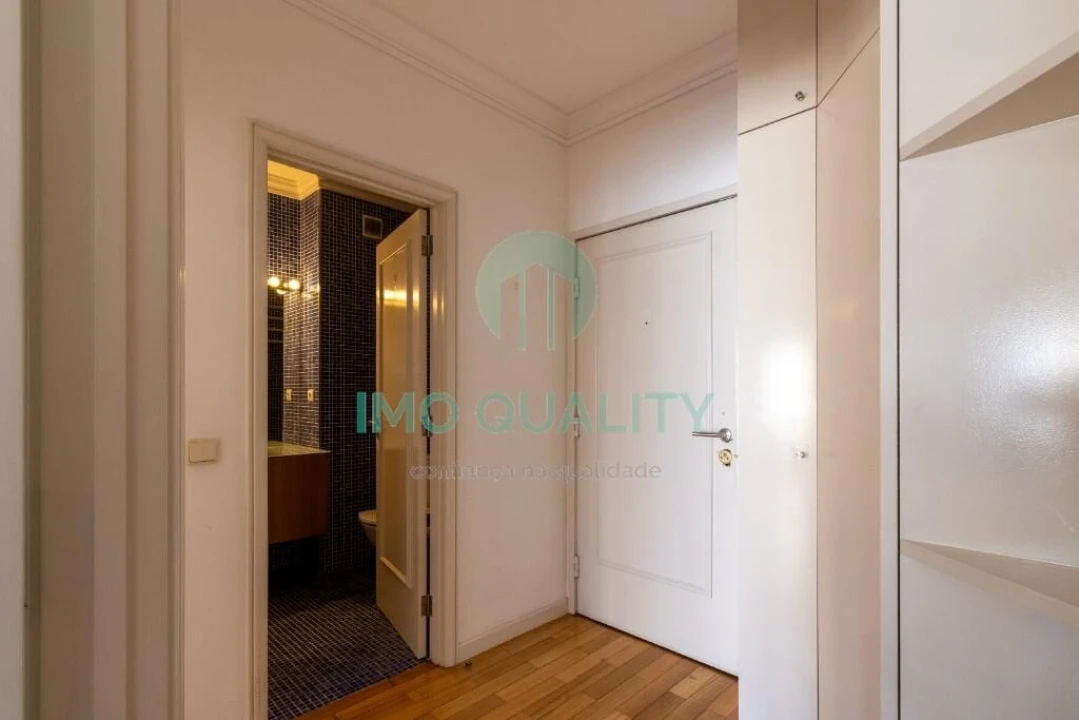 Apartamento T1 para Arrendamento em Lordelo do Ouro e Massarelos Foto 4