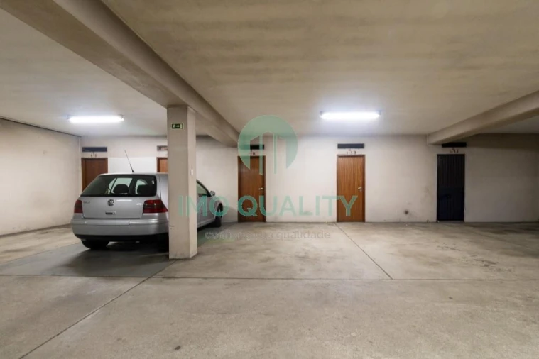 Apartamento T1 para Arrendamento em Lordelo do Ouro e Massarelos Foto 16
