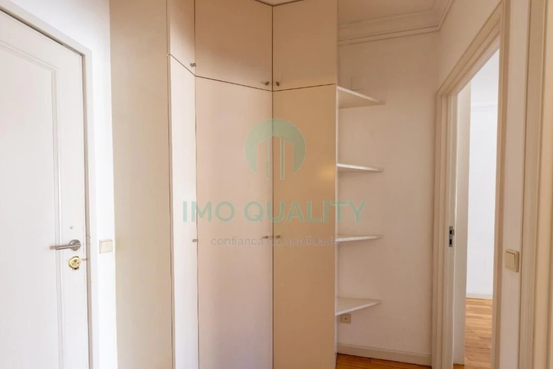 Apartamento T1 para Arrendamento em Lordelo do Ouro e Massarelos Foto 13