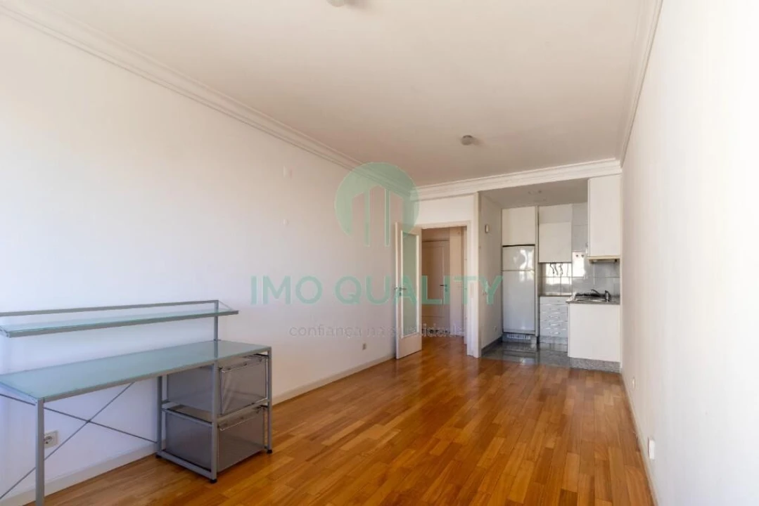 Apartamento T1 para Arrendamento em Lordelo do Ouro e Massarelos Foto 11
