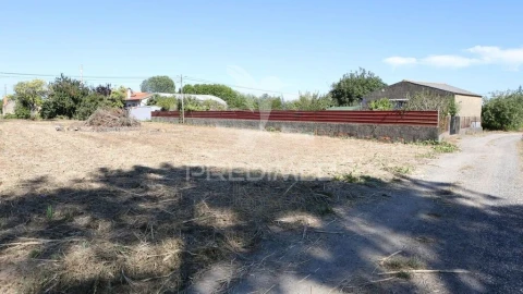 Moradia T2 para Venda em Bustos, Troviscal e Mamarrosa