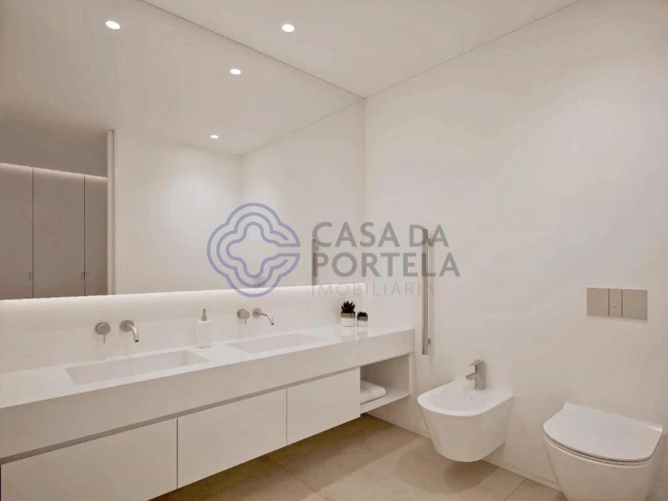 Moradia T4 para Venda em Lagos (São Sebastião e Santa Maria) Foto 8