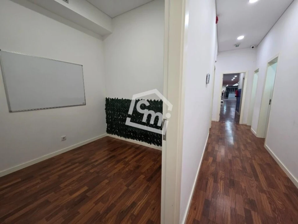 Loja para Arrendamento em Matosinhos e Leça da Palmeira Foto 15
