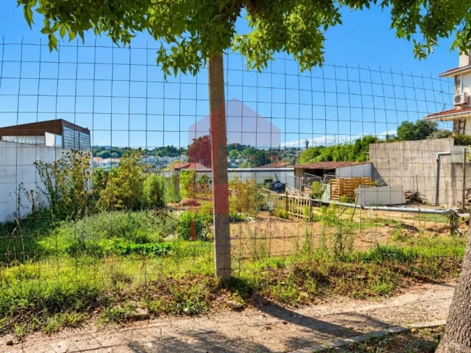Terreno para Venda em Soutelo Foto 6