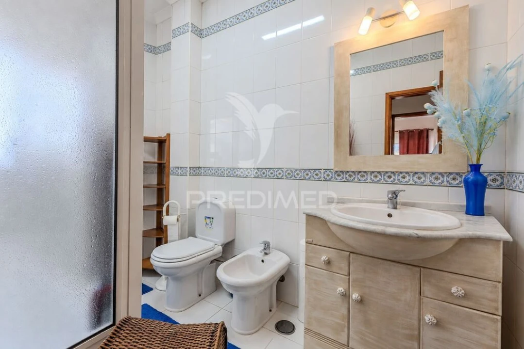 Apartamento T3 para Venda em Estômbar e Parchal Foto 12