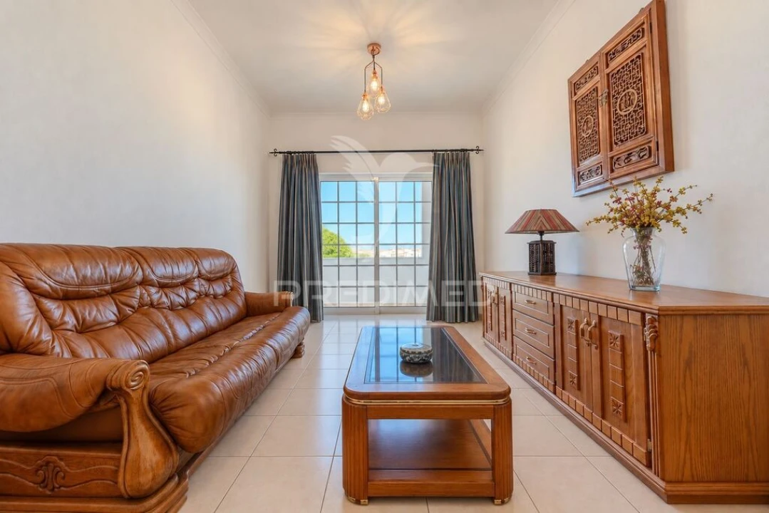Apartamento T3 para Venda em Estômbar e Parchal Foto 6