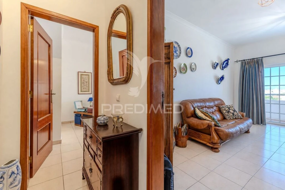 Apartamento T3 para Venda em Estômbar e Parchal Foto 8