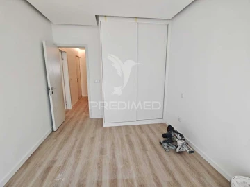 Apartamento T3 para Venda em Almada, Cova da Piedade, Pragal e Cacilhas