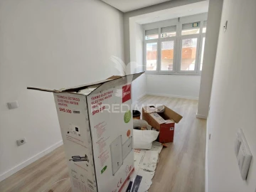 Apartamento T3 para Venda em Almada, Cova da Piedade, Pragal e Cacilhas
