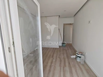 Apartamento T3 para Venda em Almada, Cova da Piedade, Pragal e Cacilhas