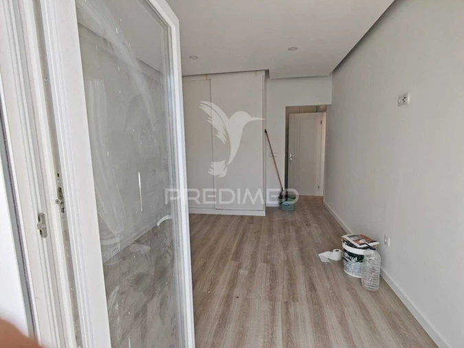 Apartamento T3 para Venda em Almada, Cova da Piedade, Pragal e Cacilhas Foto 17