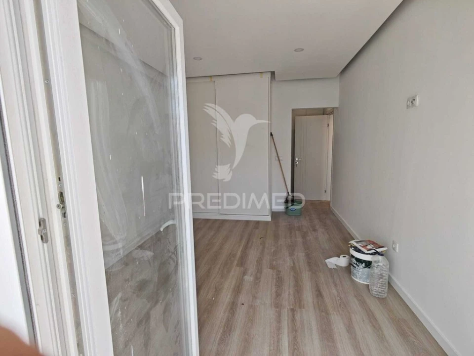 Apartamento T3 para Venda em Almada, Cova da Piedade, Pragal e Cacilhas Foto 17