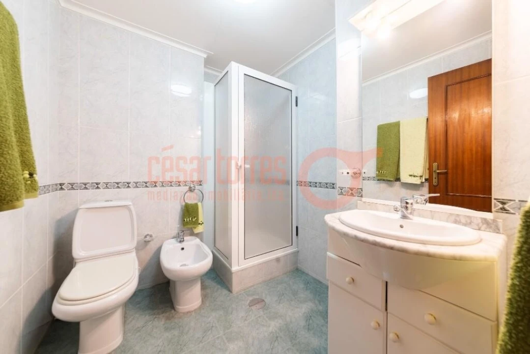 Apartamento T3 para Venda em Oliveira do Douro Foto 26