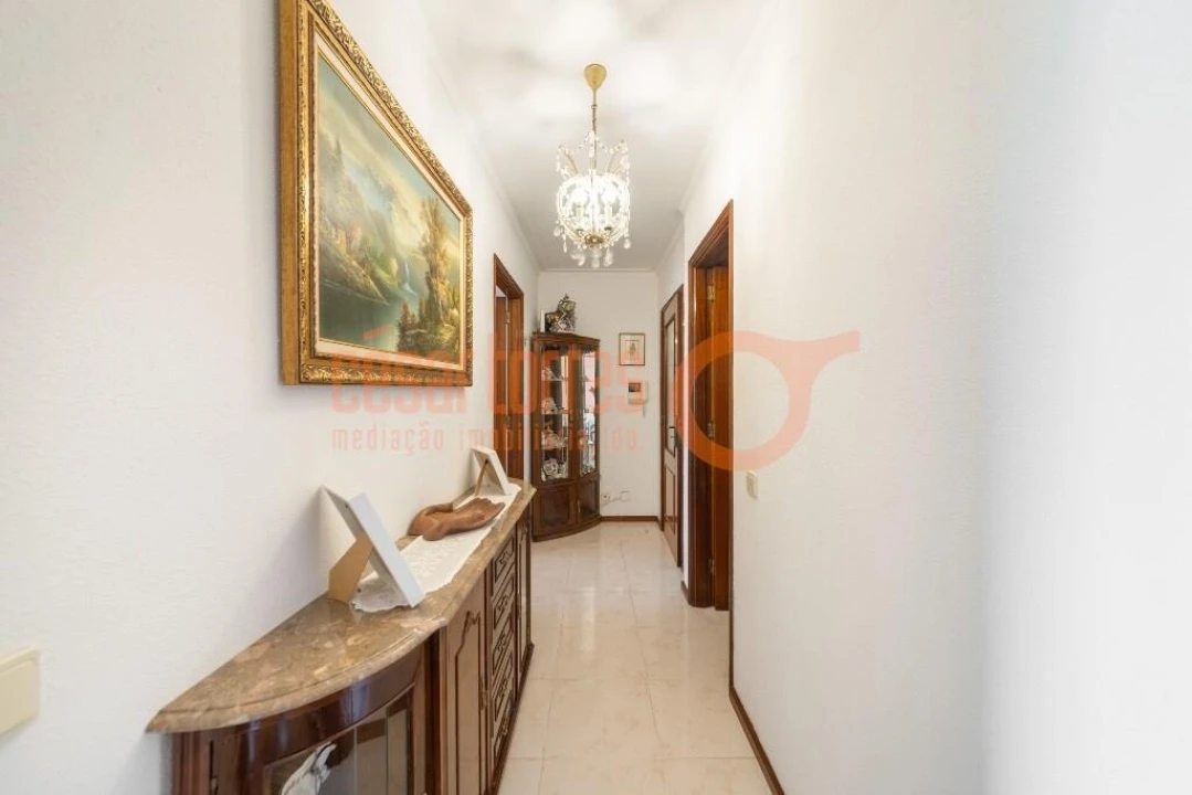 Apartamento T3 para Venda em Oliveira do Douro Foto 12