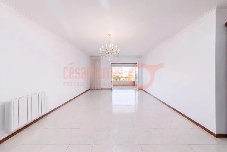 Apartamento T3 para Venda em Oliveira do Douro Foto 9