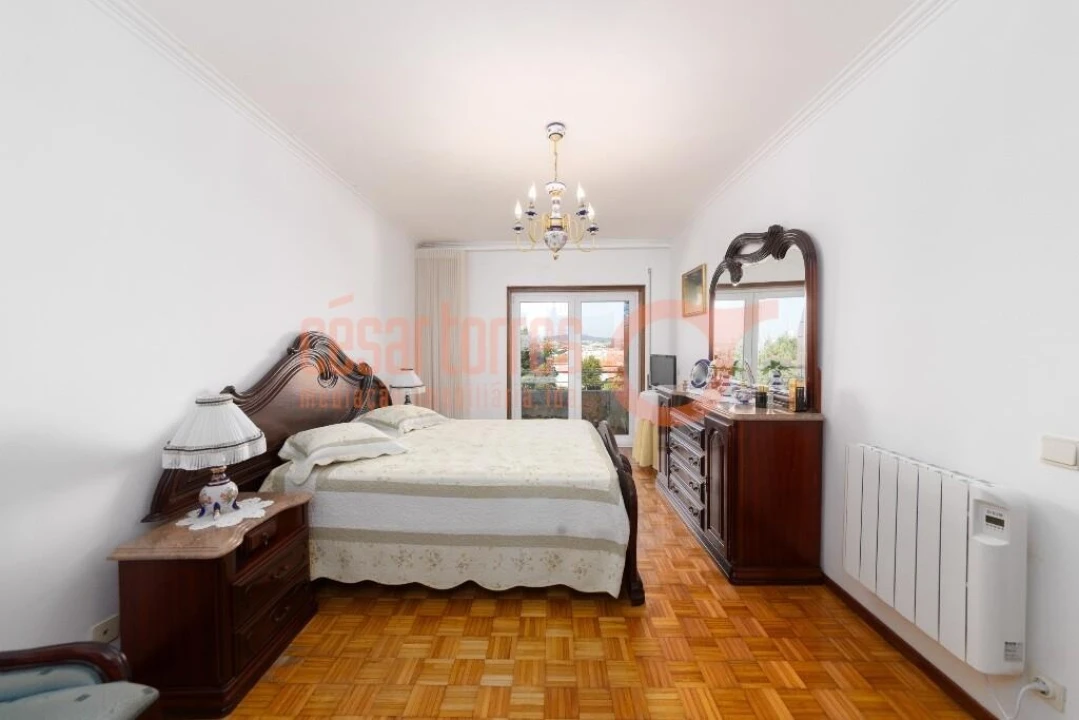 Apartamento T3 para Venda em Oliveira do Douro Foto 19