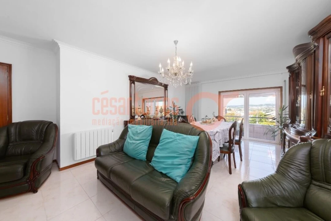 Apartamento T3 para Venda em Oliveira do Douro Foto 5