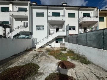 Moradia T4 para Venda em Sande (São Martinho)