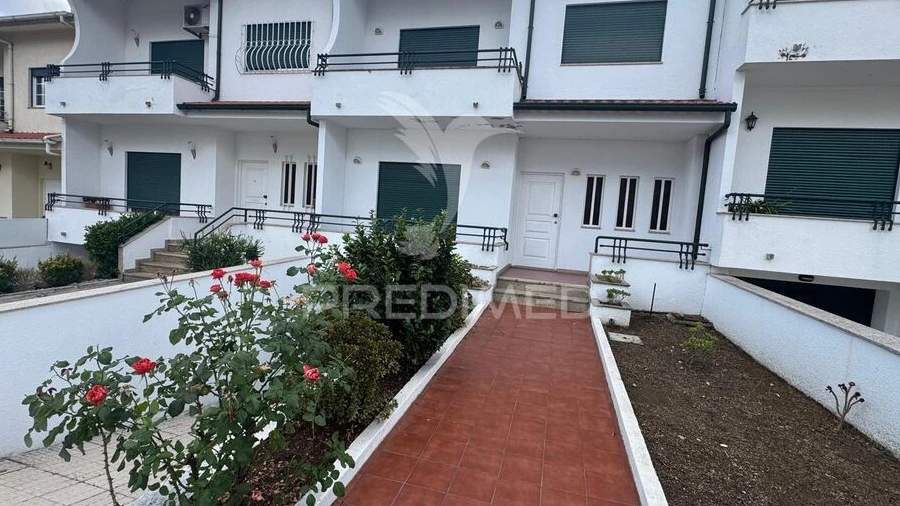 Moradia T4 para Venda em Sande (São Martinho)