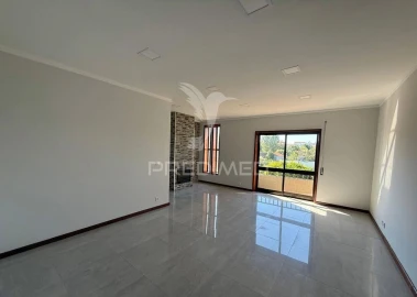 Apartamento T3 para Venda em Paços de Brandão