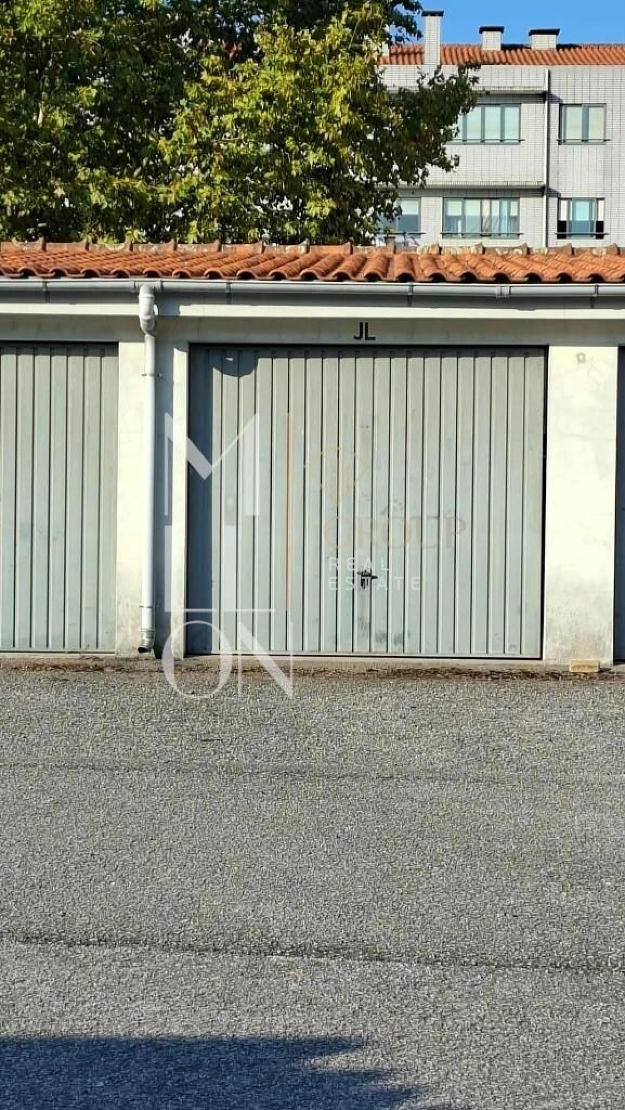 Garagem para Venda em Oliveira do Douro Foto 3