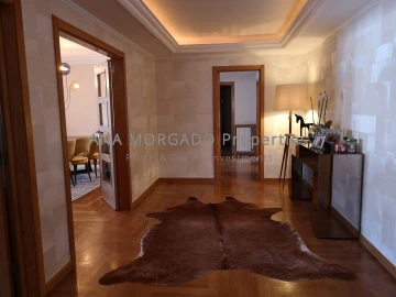 Apartamento T3 para Arrendamento em Agualva e Mira-Sintra
