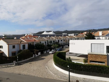 Apartamento T3 para Arrendamento em Agualva e Mira-Sintra